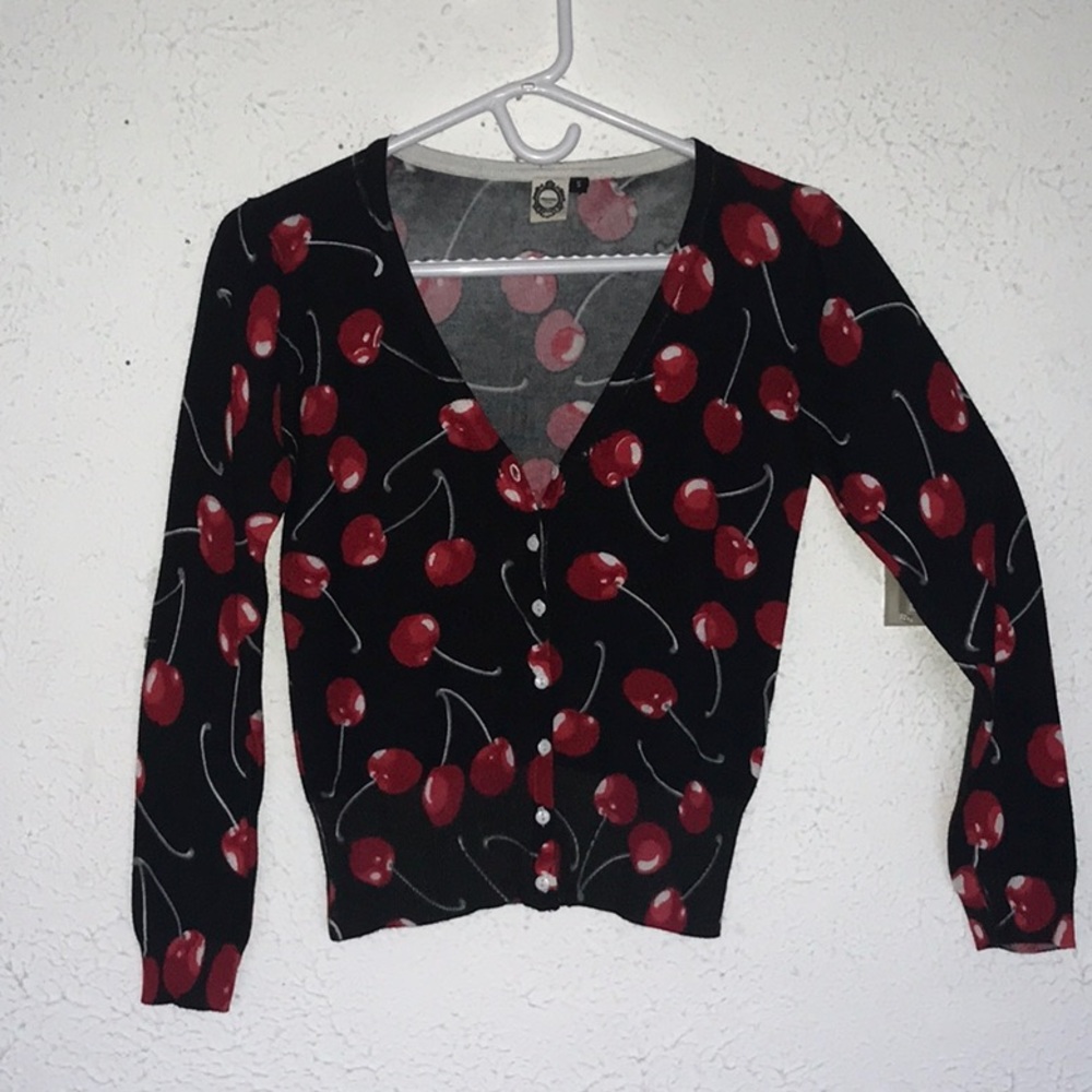 CHERRY SWEATER size S